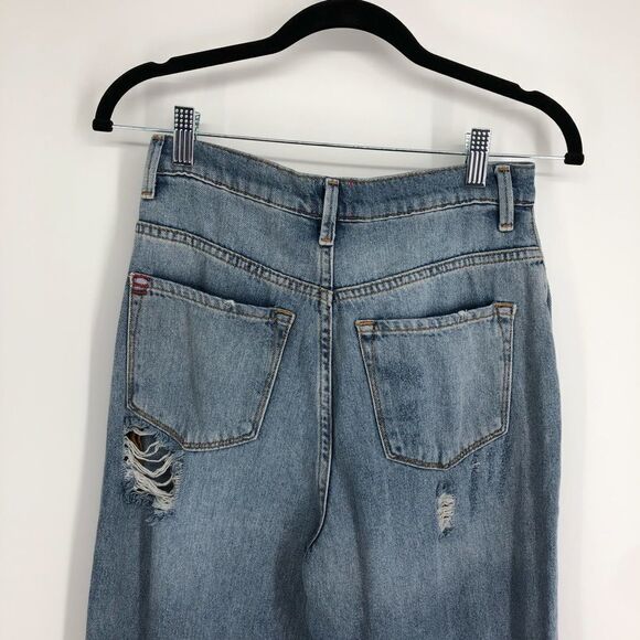 BDG Urban Outfitters Mom High-Rise Destroyed Jeans Size Womens 26 - Picture 5 of 10